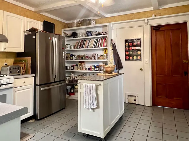 $1,450,000 | 33 Sea View Drive, Lincolnville, ME 04849