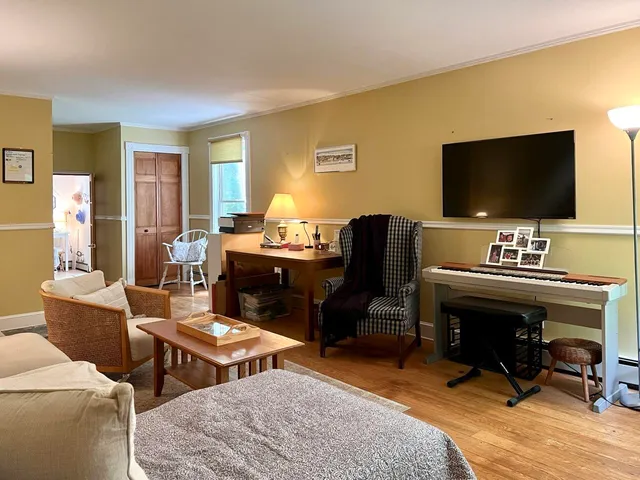 $1,450,000 | 33 Sea View Drive, Lincolnville, ME 04849