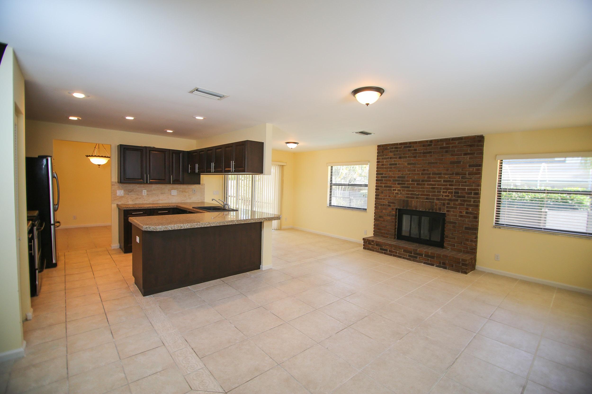 1646 Rye Terrace Wellington, FL 33414 - Photo 2 of 24 0W5A2685