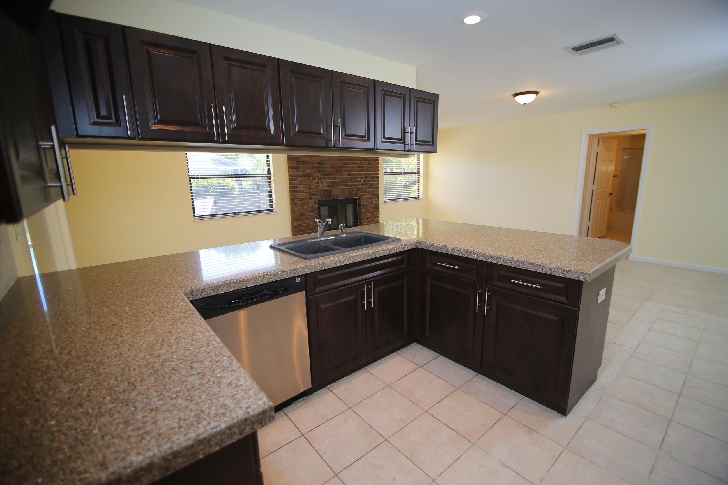 1646 Rye Terrace Wellington, FL 33414 - Photo 5 of 24 0W5A2689