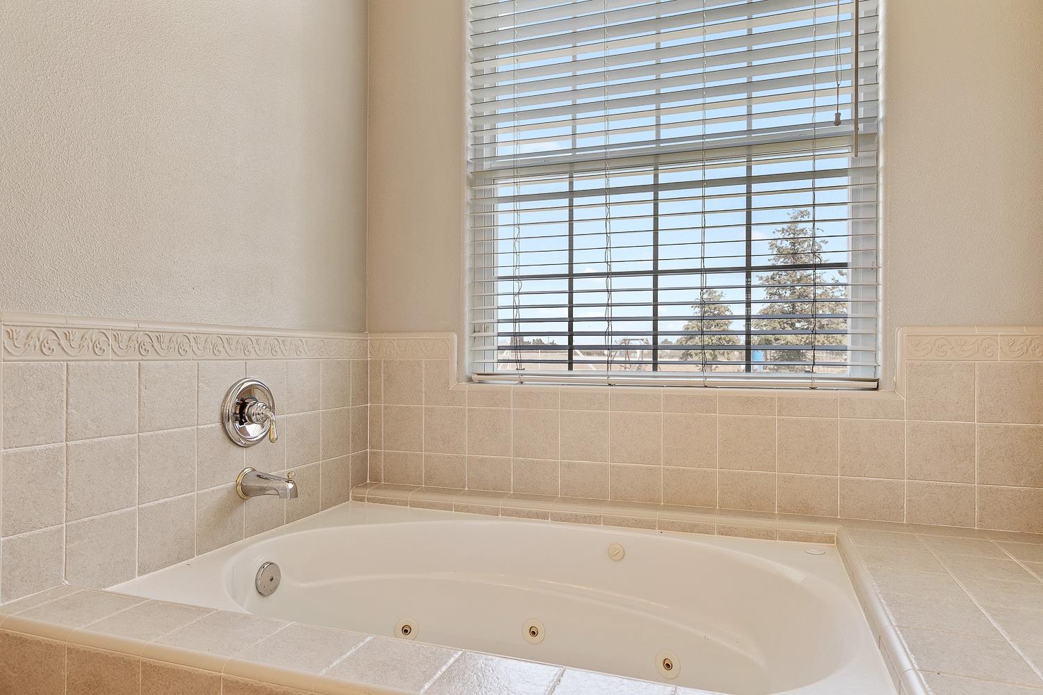 16639 Karen Road Madera, CA 93636 - Photo 12 of 20 Gallery Image 12
