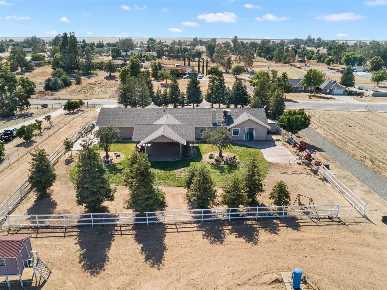 16639 Karen Road Madera, CA 93636 - Photo 16 of 20 Gallery Image 16