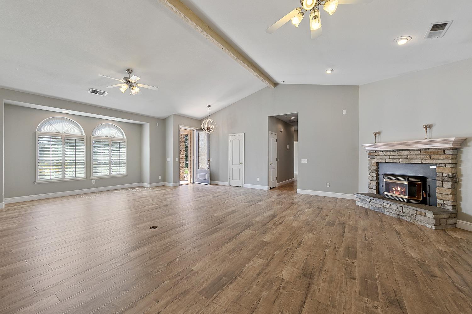 16639 Karen Road Madera, CA 93636 - Photo 4 of 20 Gallery Image 4