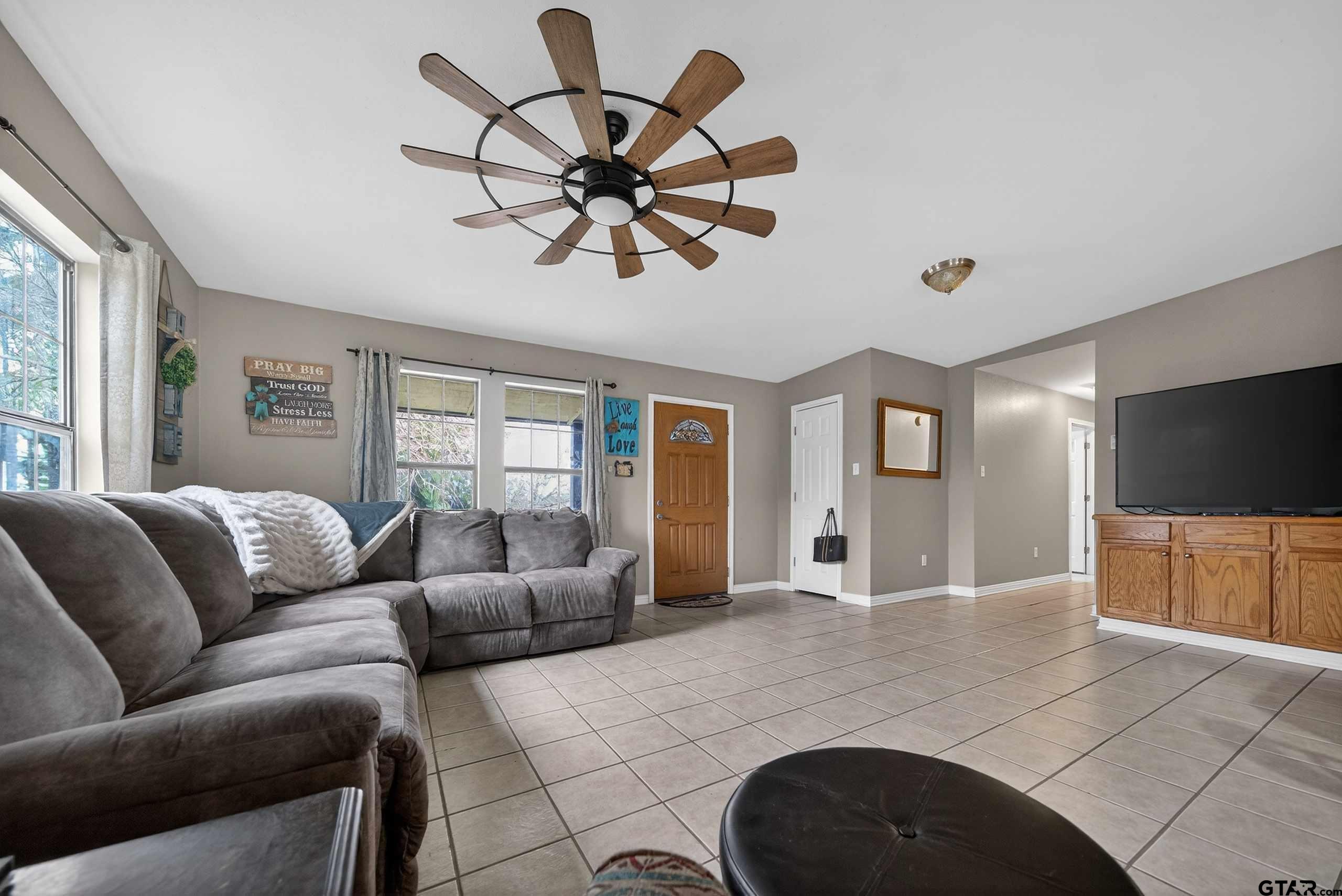 20847 Lakeview Drive Flint, TX 75762 - Photo 11 of 45