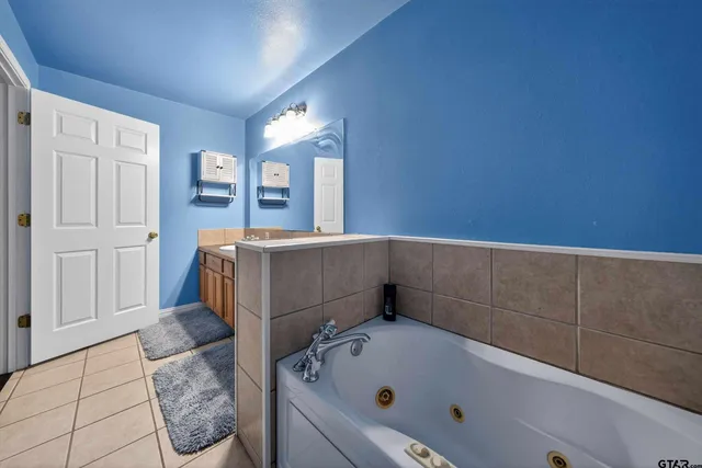 $269,000 | 20847 Lakeview Drive, Flint, TX 75762