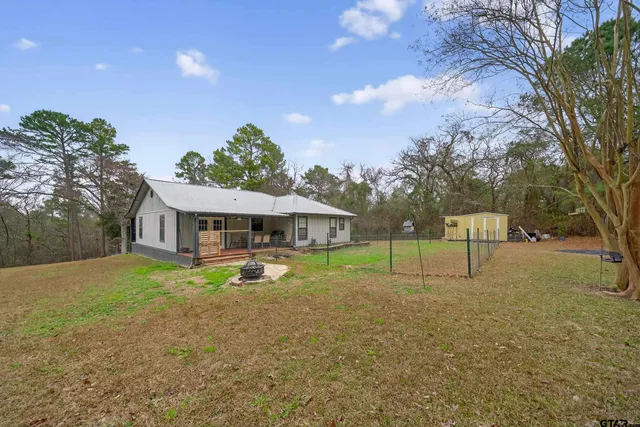 $269,000 | 20847 Lakeview Drive, Flint, TX 75762