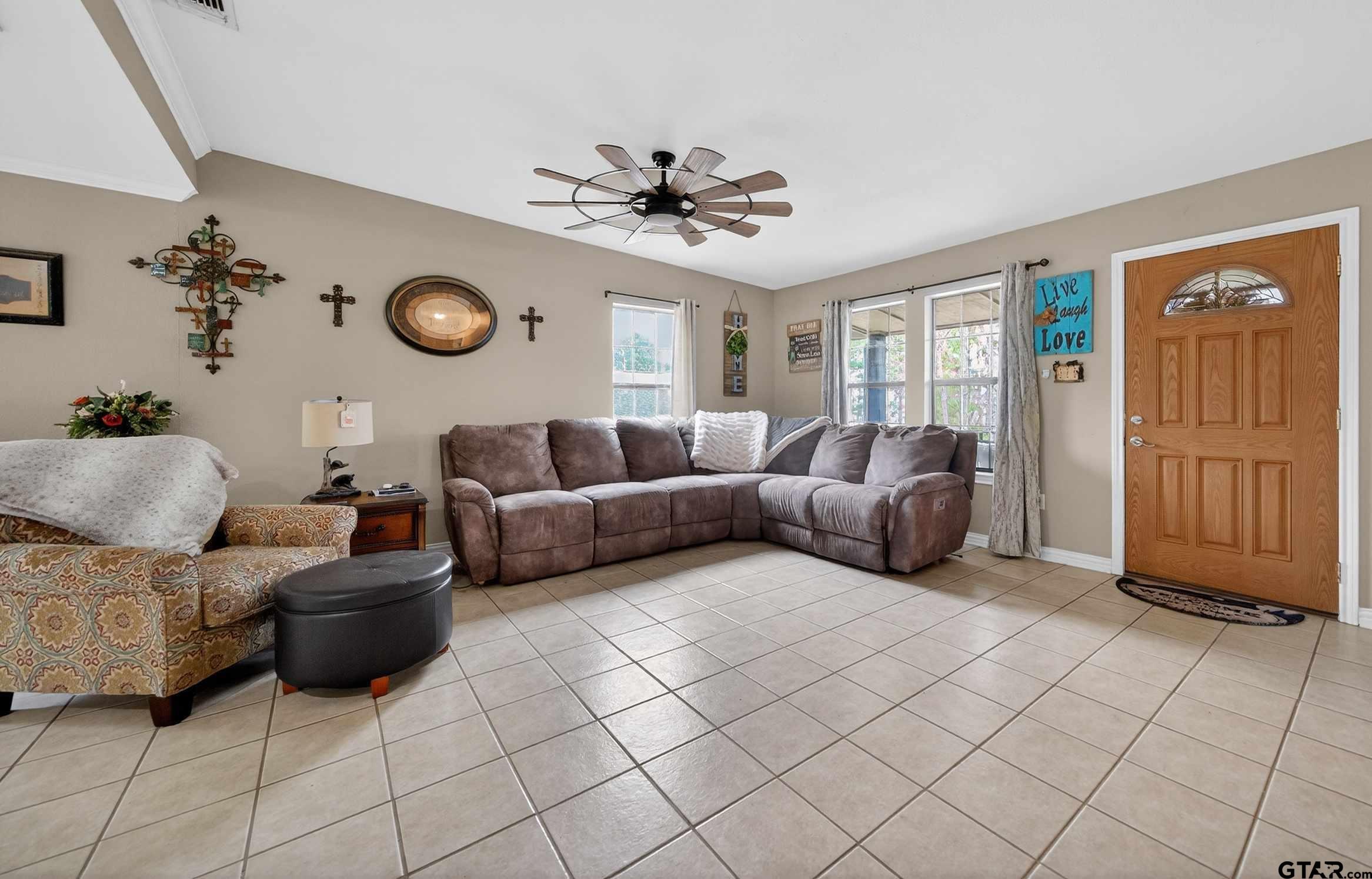 20847 Lakeview Drive Flint, TX 75762 - Photo 8 of 45