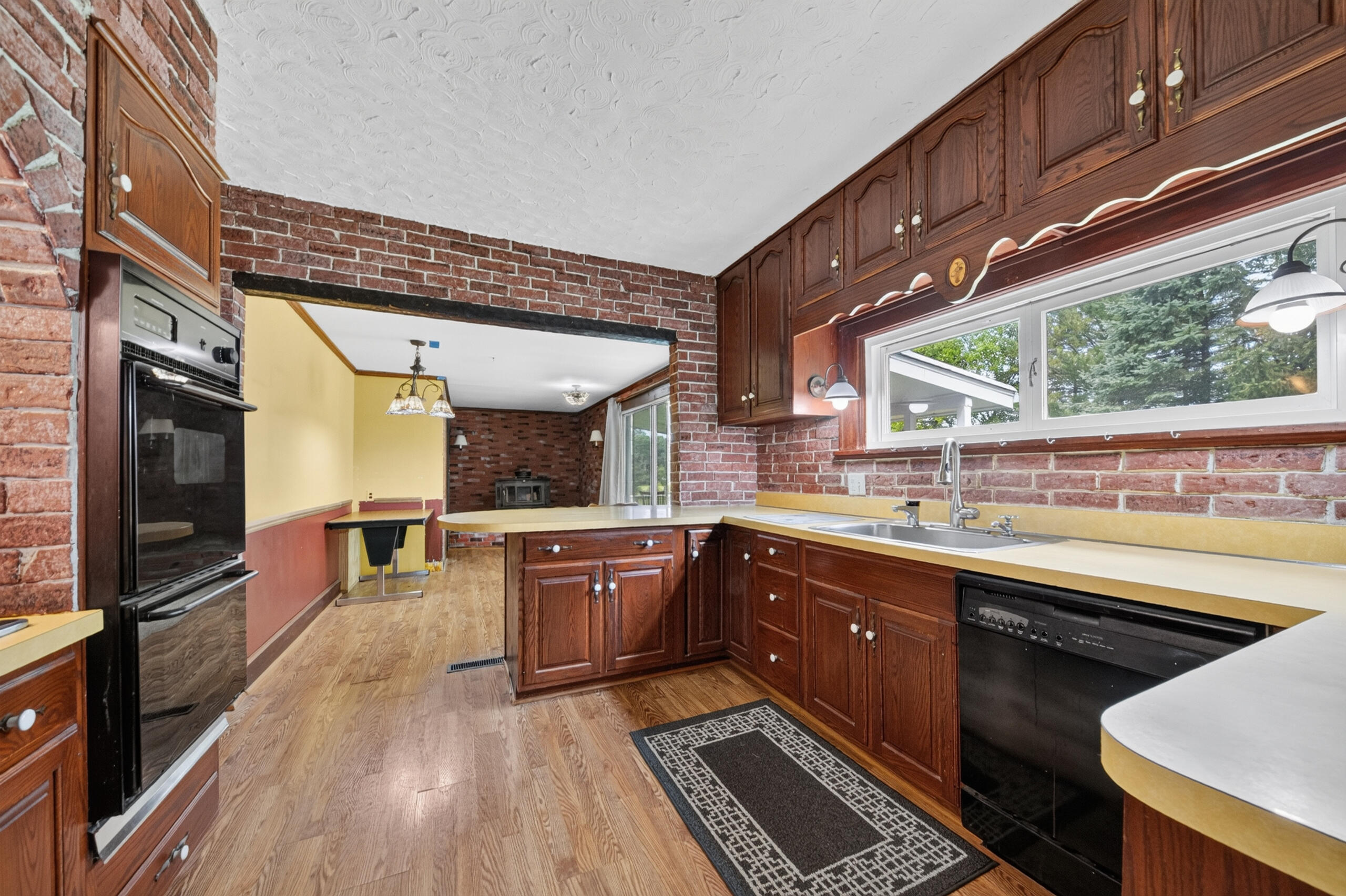 15610 Arnold Road Gregory, MI 48137 - Photo 32 of 90 Kitchen