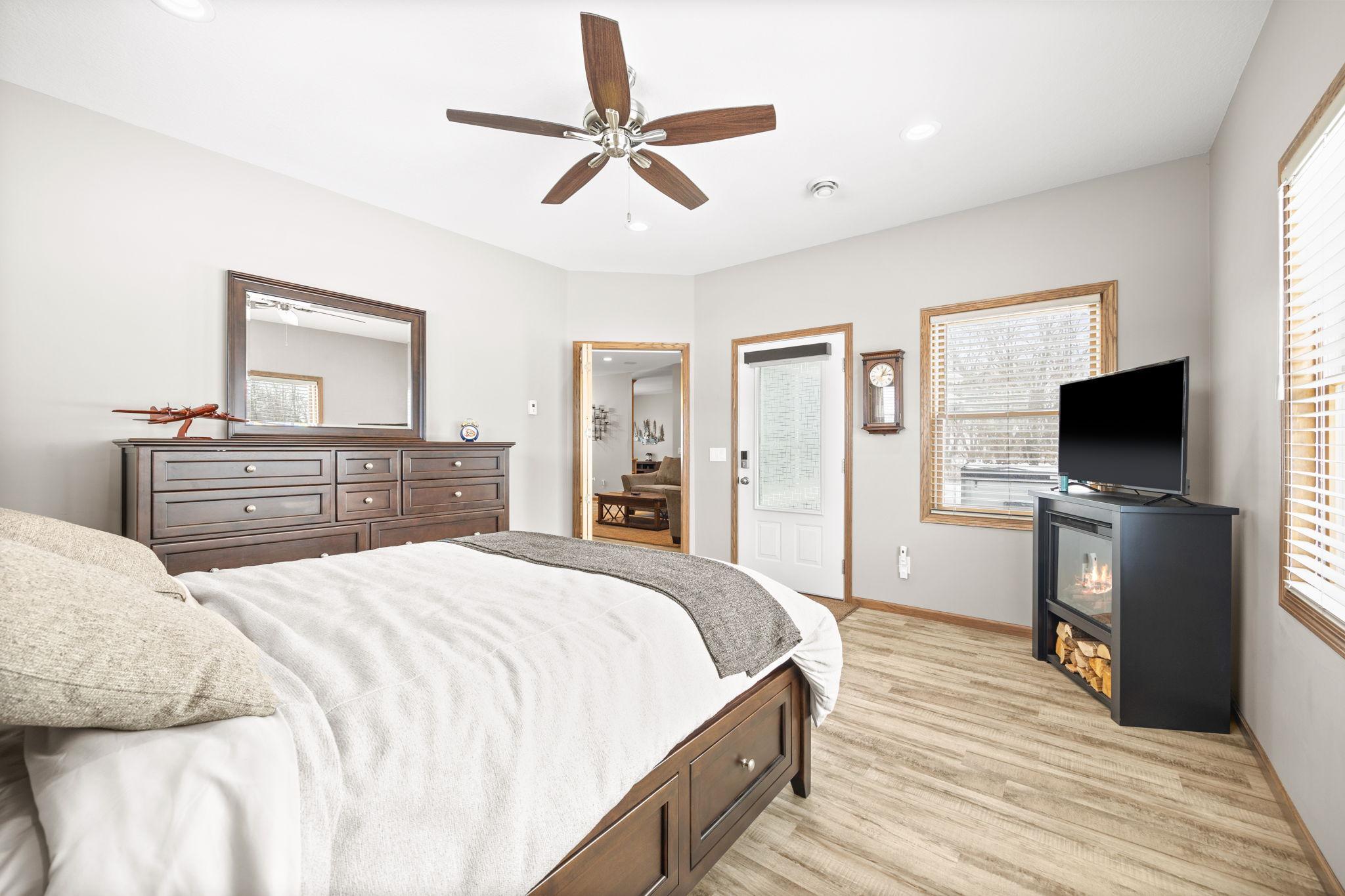 804 Mitchell Court Glencoe, MN 55336 - Photo 11 of 35