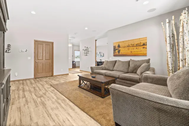 $475,000 | 804 Mitchell Court, Glencoe, MN 55336