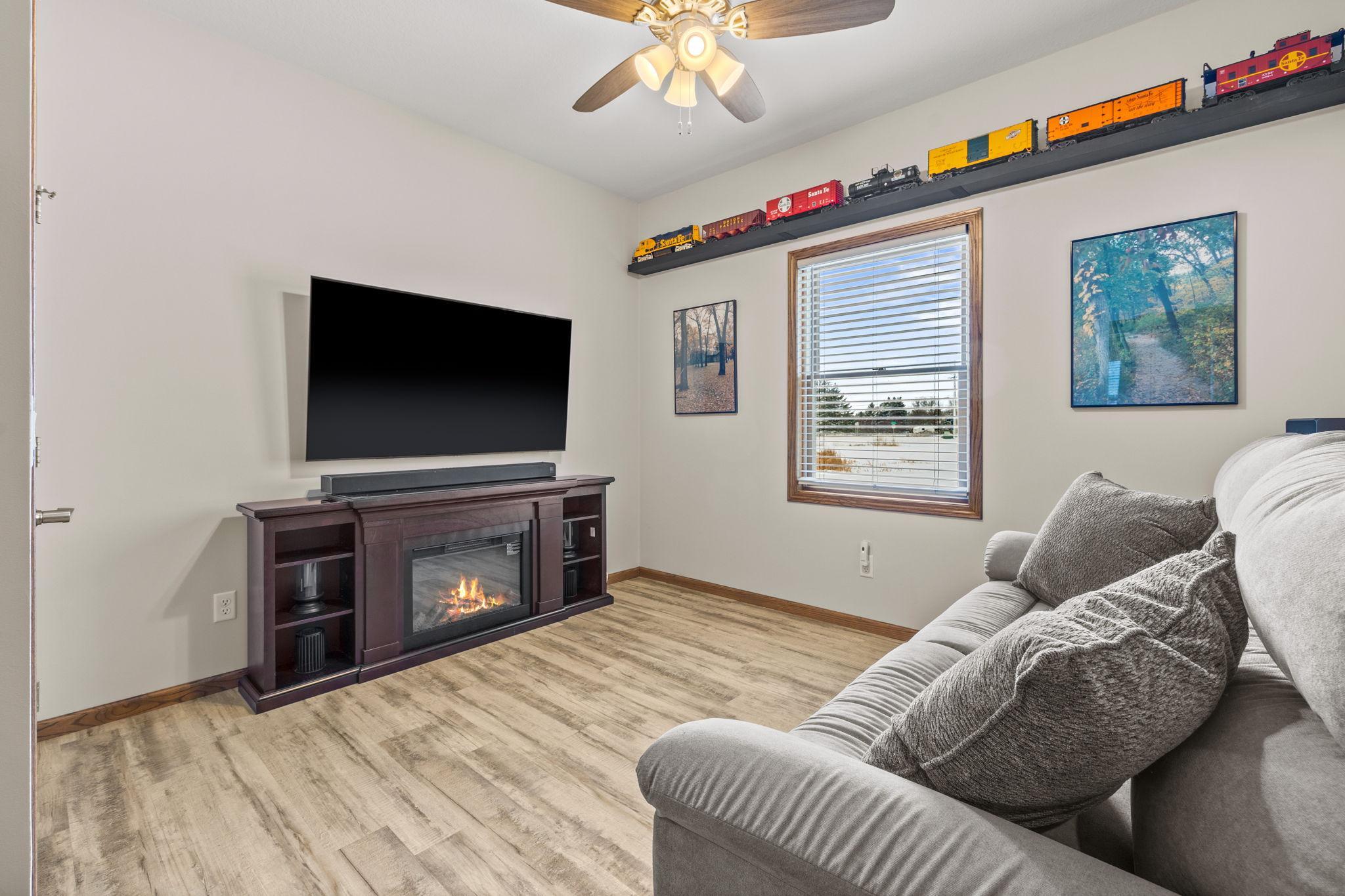 804 Mitchell Court Glencoe, MN 55336 - Photo 20 of 35