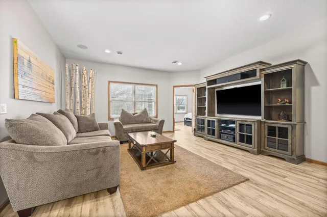 $475,000 | 804 Mitchell Court, Glencoe, MN 55336