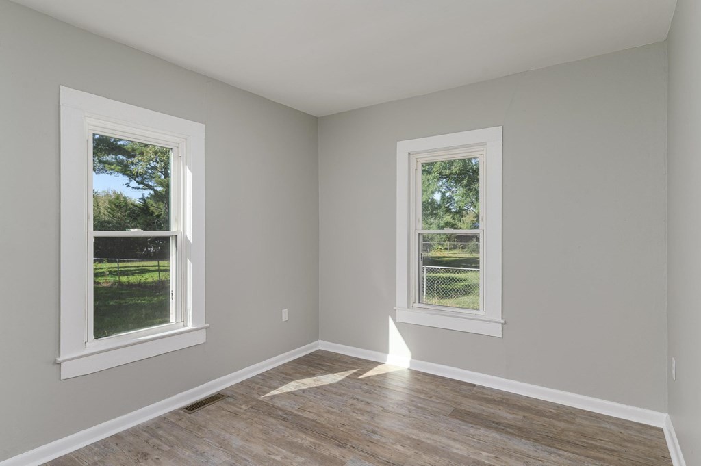 213 Coffey Road Northeast Cleveland, TN 37323 - Photo 8 of 14 Gallery Image 8
