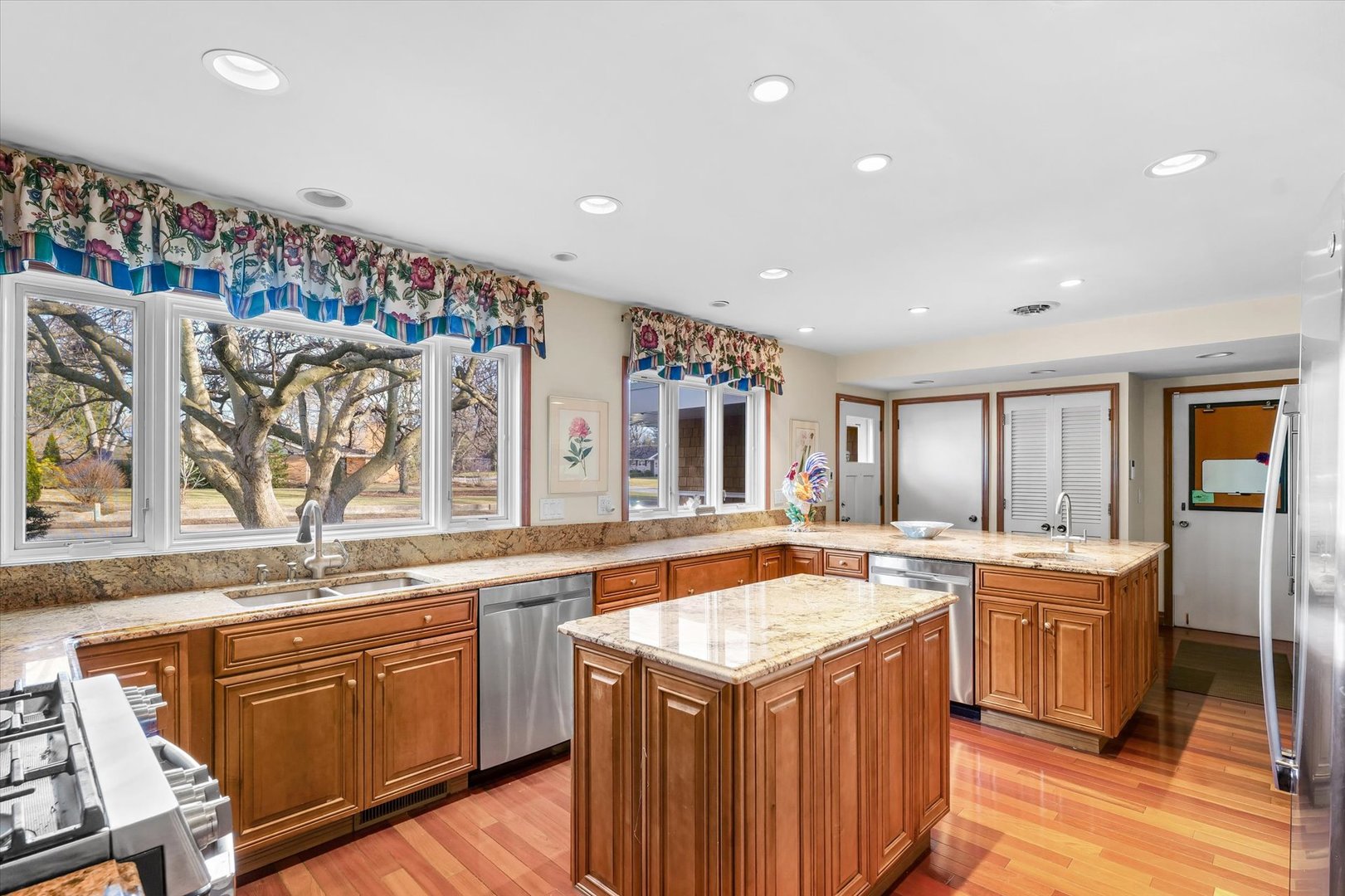 22 Greencroft Drive Champaign, IL 61821 - Photo 34 of 90 a kitchen with a sink stove and cabinets