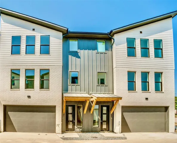 $539,900 | 3940 Spring Valley Road, Unit 3, Farmers Branch, TX 75244