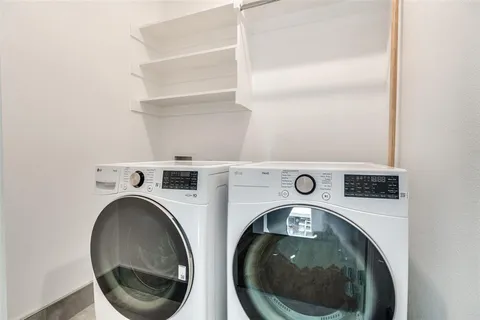 $539,900 | 3940 Spring Valley Road, Unit 3, Farmers Branch, TX 75244