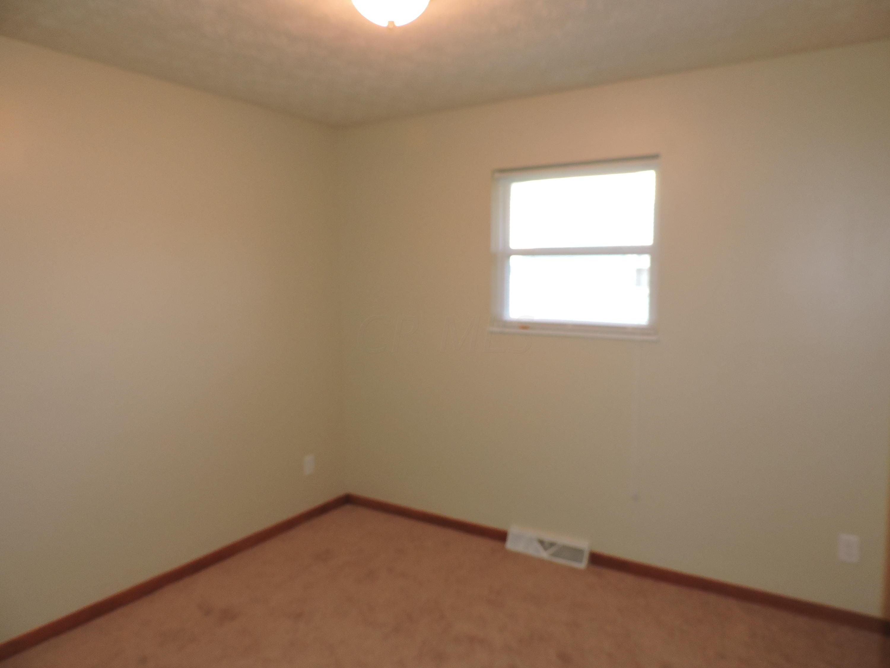 317 Chapelfield Road Columbus, OH 43230 - Photo 12 of 26 Gallery Image 12