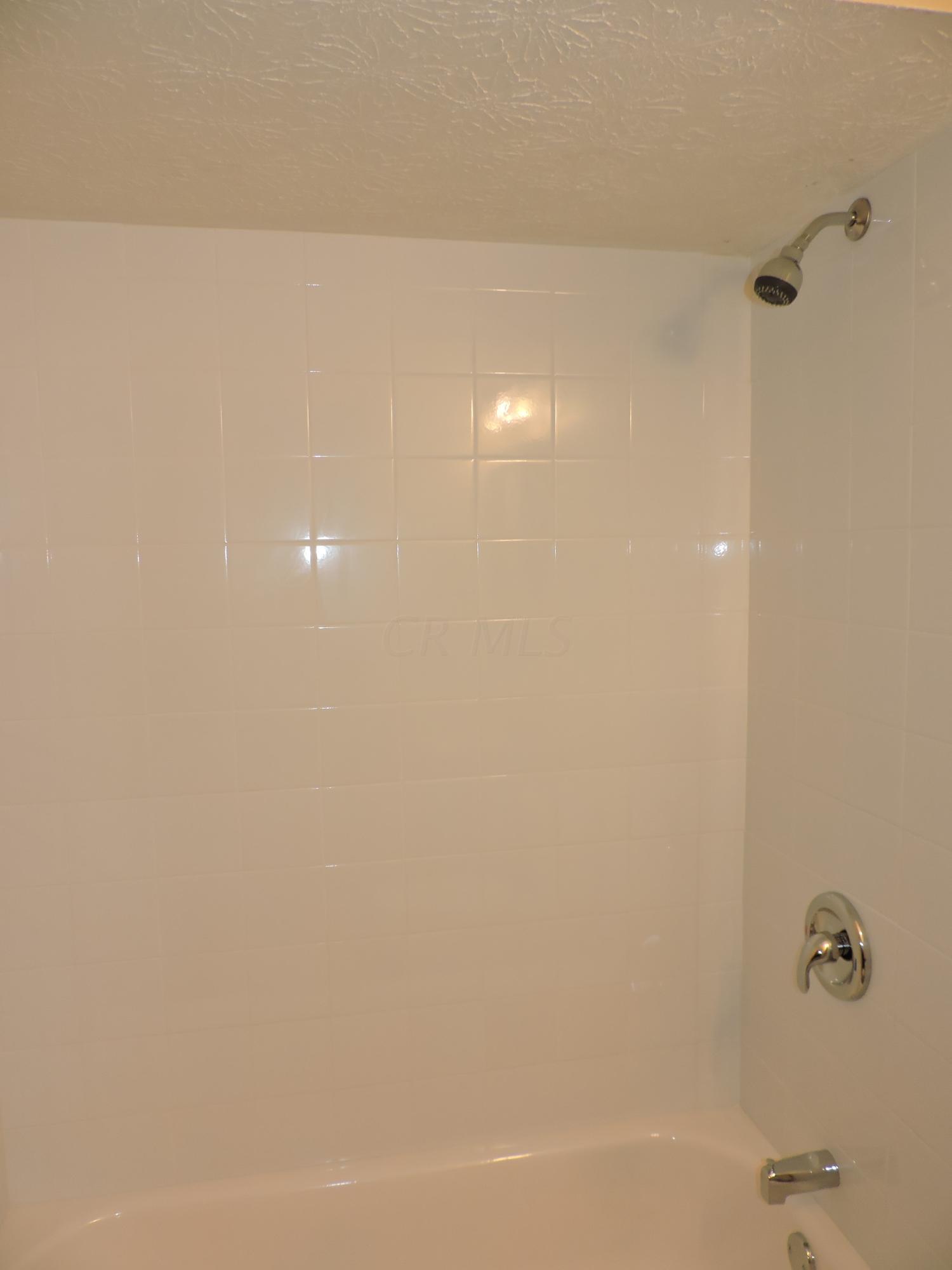 317 Chapelfield Road Columbus, OH 43230 - Photo 10 of 26 Gallery Image 10