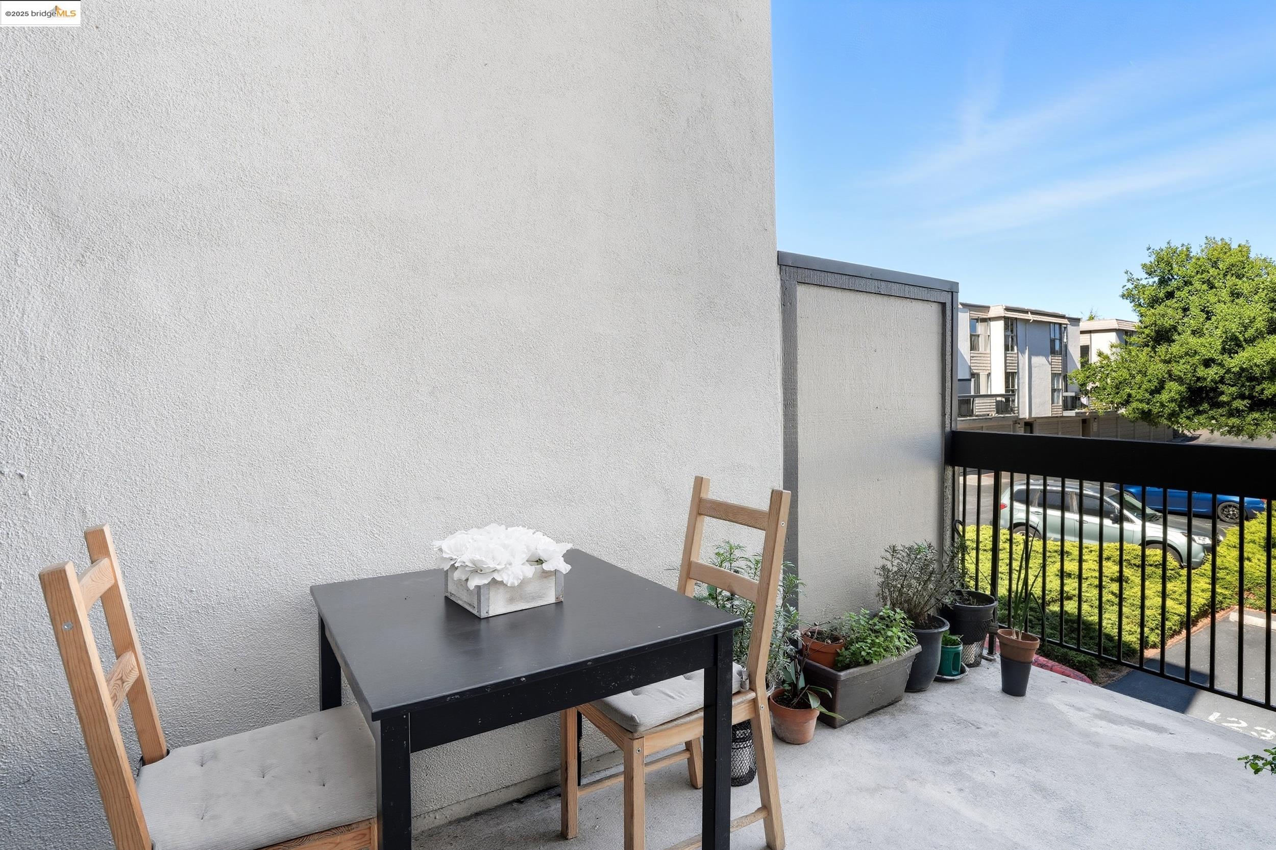 2036 Sierra Road, Unit 2 Concord, CA 94518 - Photo 14 of 32 View of balcony