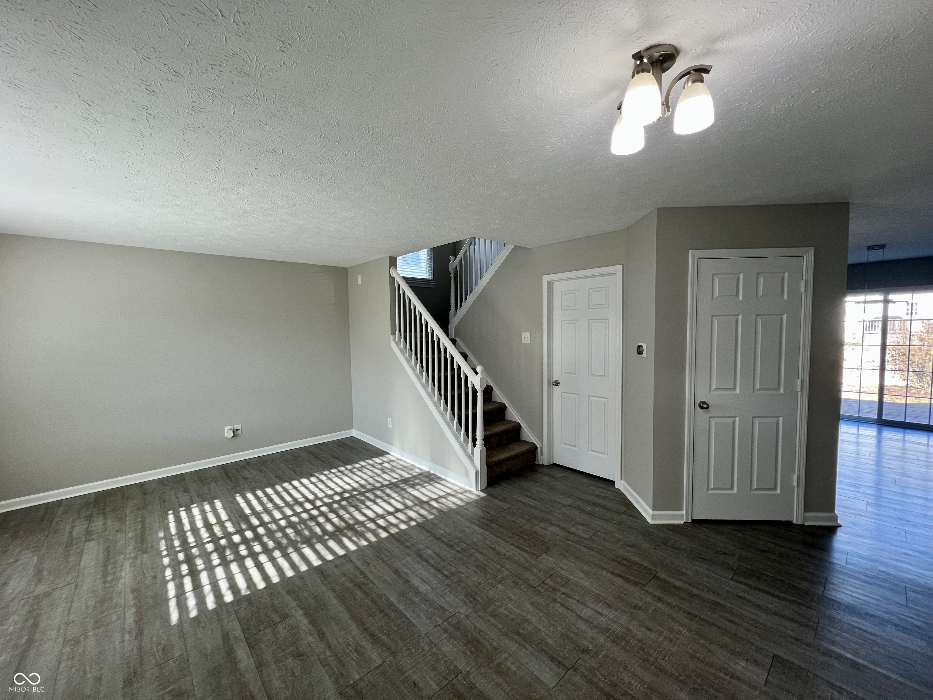 14446 Chapelwood Lane Fishers, IN 46037 - Photo 5 of 44