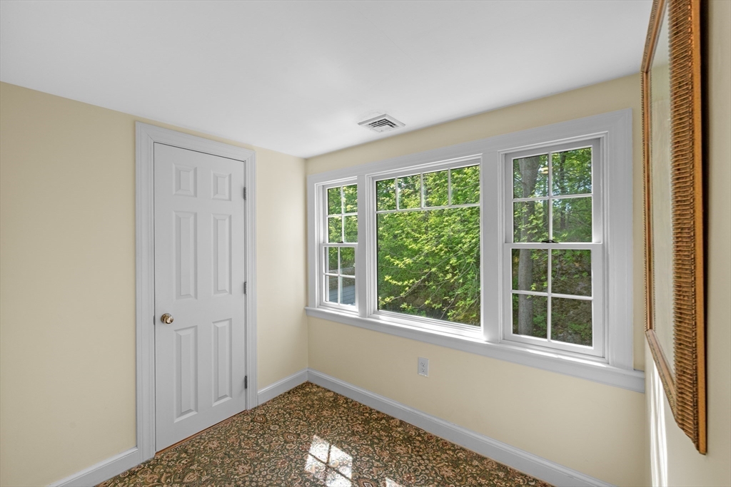 77 Shelton Road Swampscott, MA 01907 - Photo 23 of 40