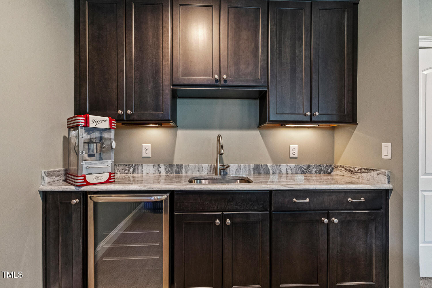 1205 Queensferry Road Cary, NC 27511 - Photo 32 of 63 1205 Queensferry Rd Cary NC-large-087-11