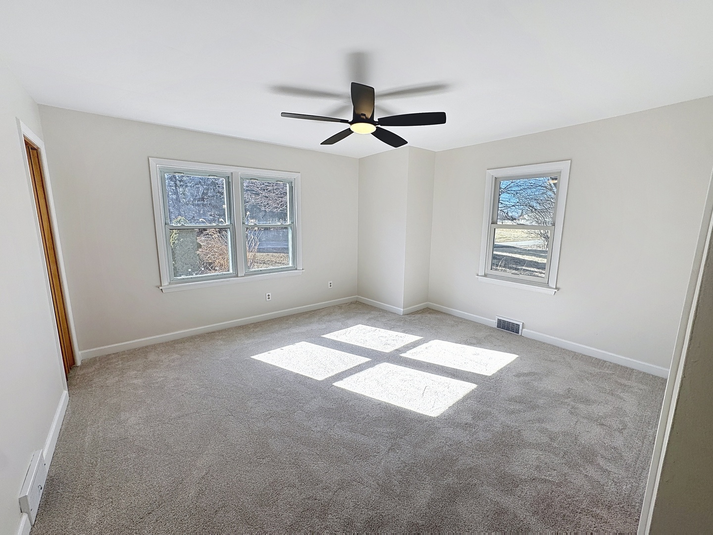 538 Schroeder Road Coal Valley, IL 61240 - Photo 12 of 28