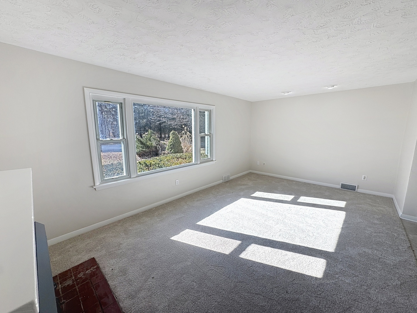 538 Schroeder Road Coal Valley, IL 61240 - Photo 4 of 28