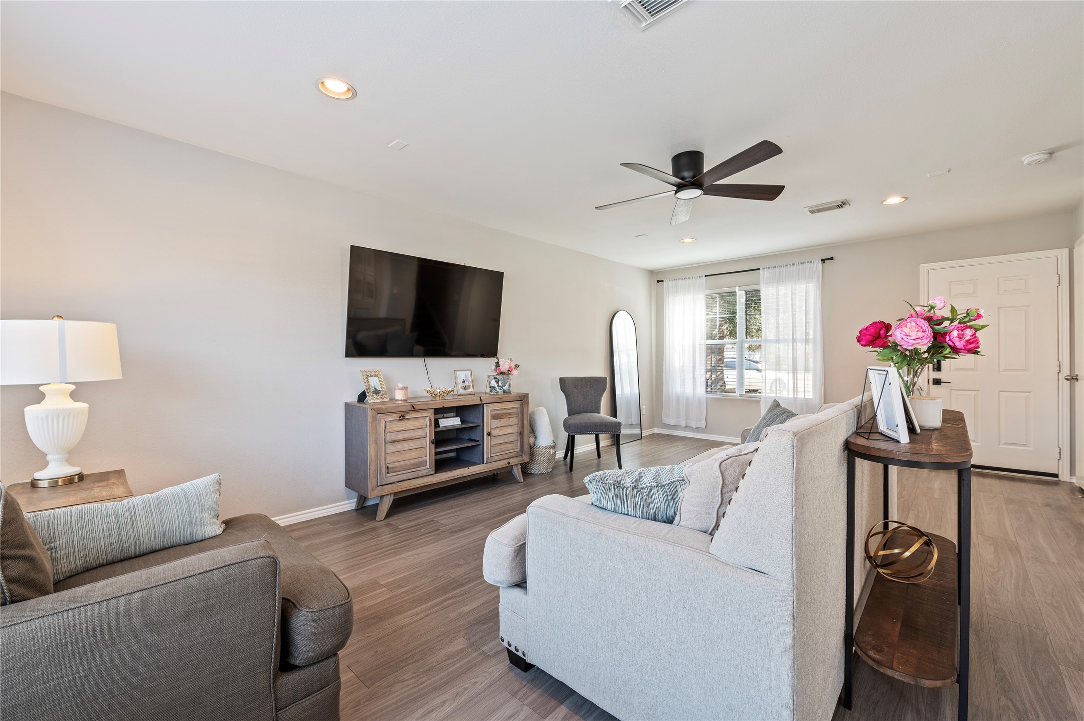 5404 Rio Alamo Street Rosharon, TX 77583 - Photo 6 of 30