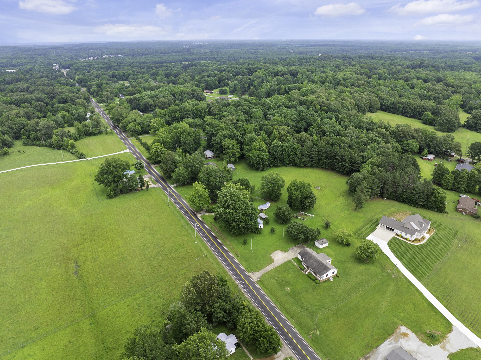 17930 West Main Street Huntingdon, TN 38344 - Photo 25 of 28 a view of a city