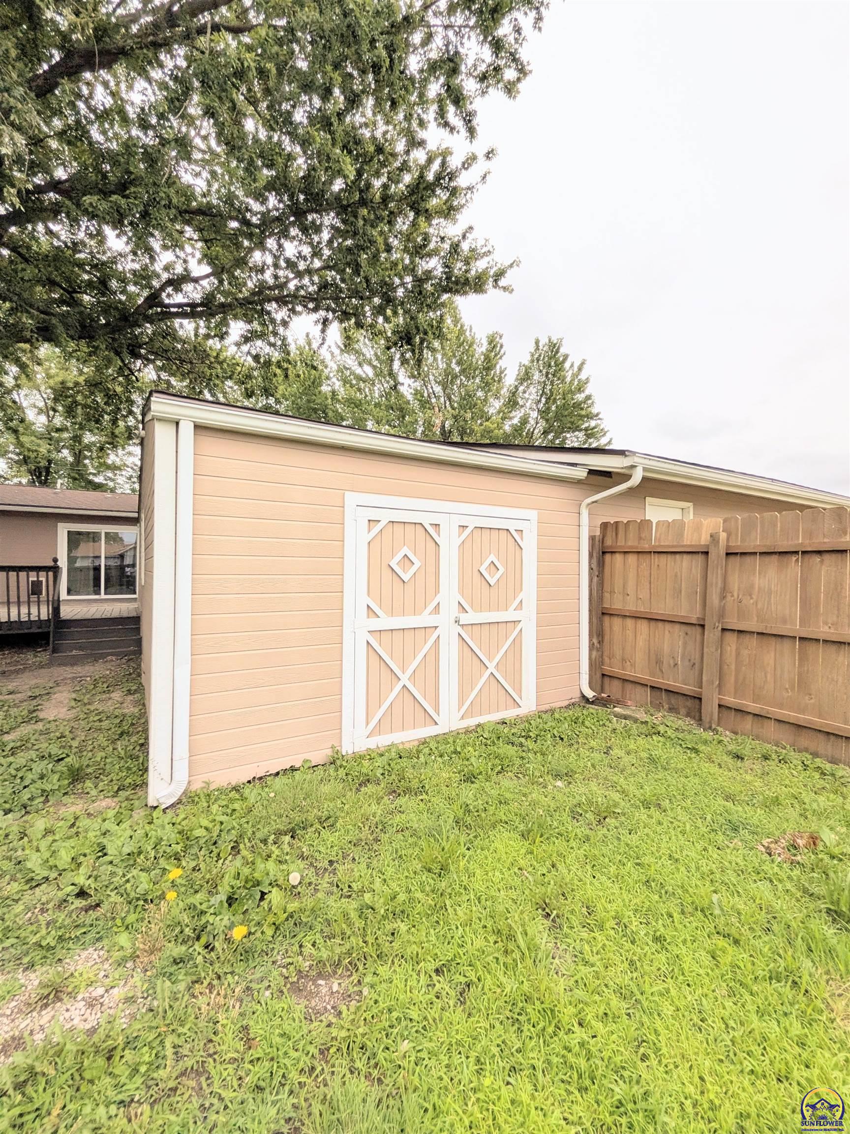13765 South Morrill Road Carbondale, KS 66414 - Photo 45 of 46