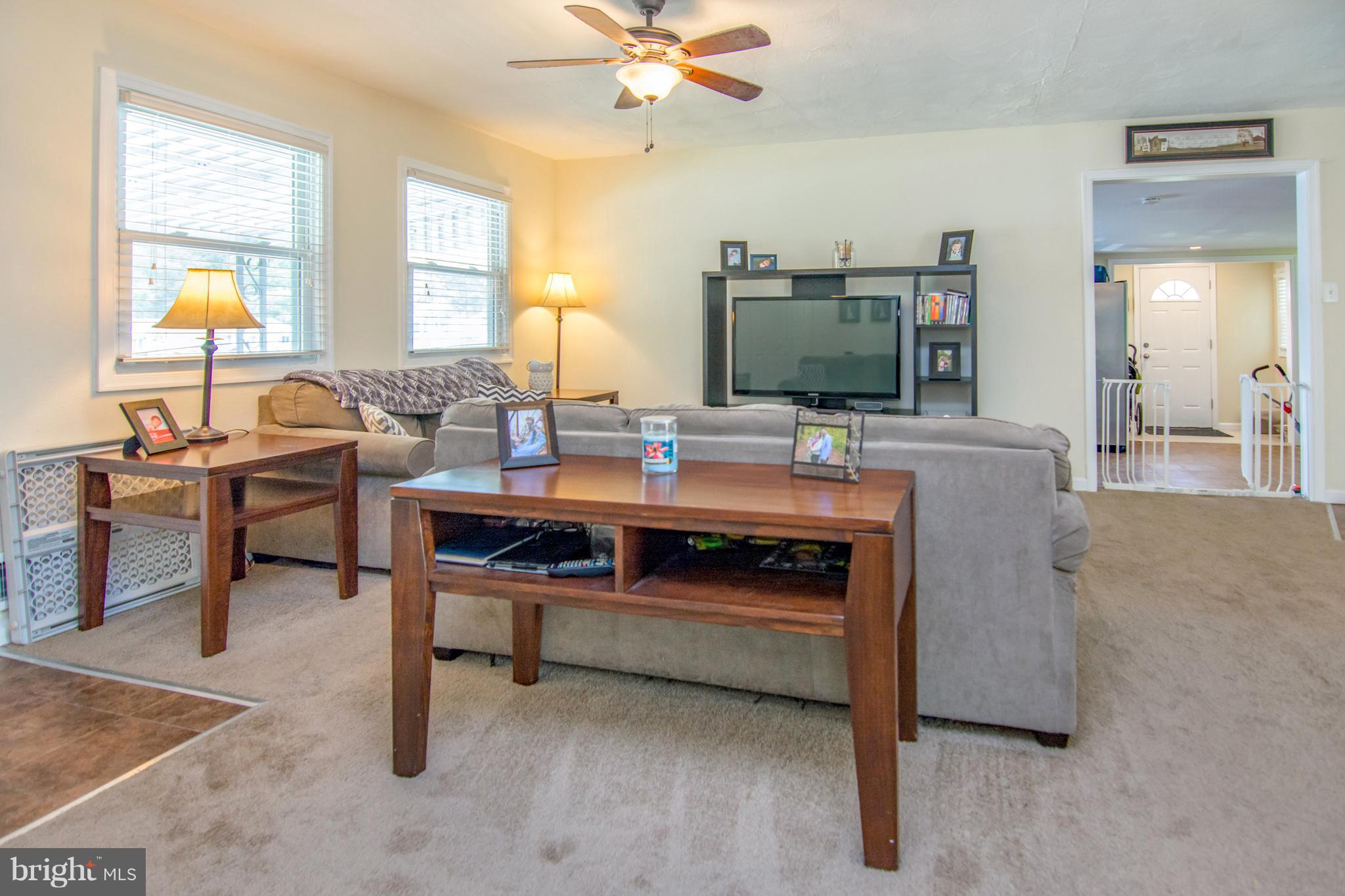 1246 Roundtop Road Odenton, MD 21113 - Photo 3 of 27 Living Room