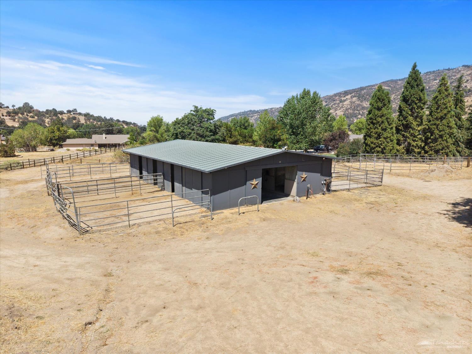 26350 Bear Valley Road Tehachapi, CA 93561 - Photo 42 of 59 Gallery Image 42