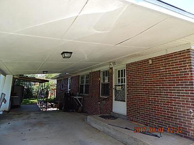 204 Greer Avenue Atmore, AL 36502 - Photo 6 of 16 Carport and CovPat