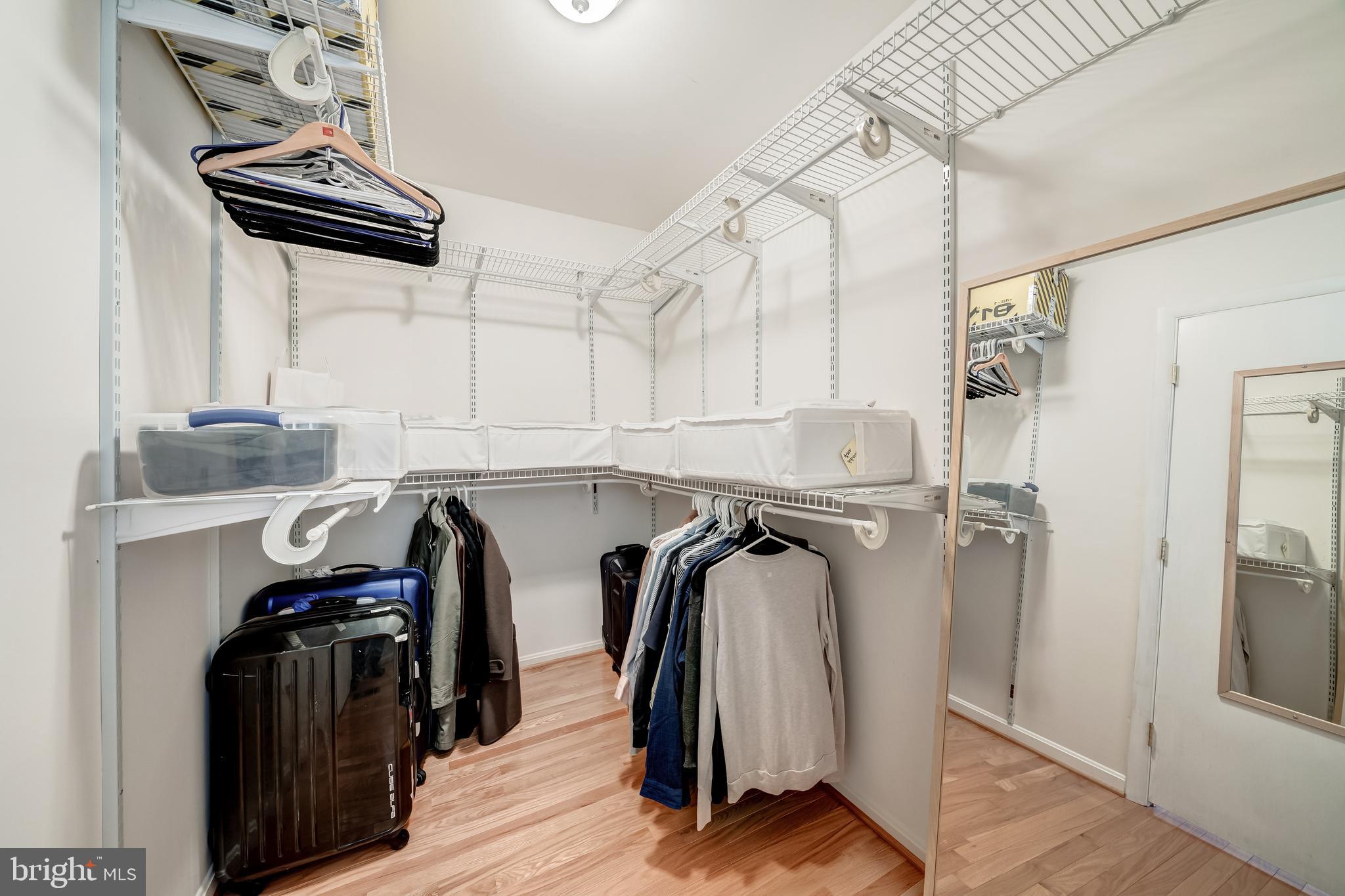 2157 Pond View Court Reston, VA 20191 - Photo 25 of 34 huge wic