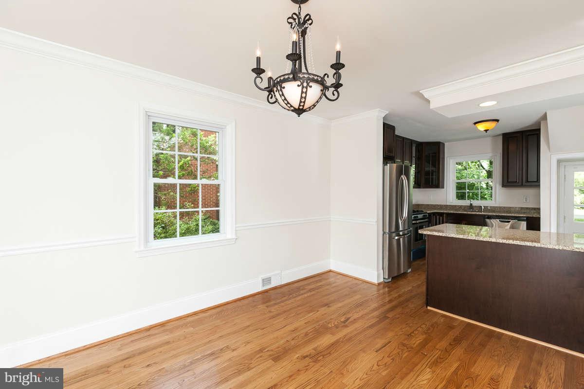 114 Cedarcroft Road Baltimore, MD 21212 - Photo 5 of 19 Dining Room