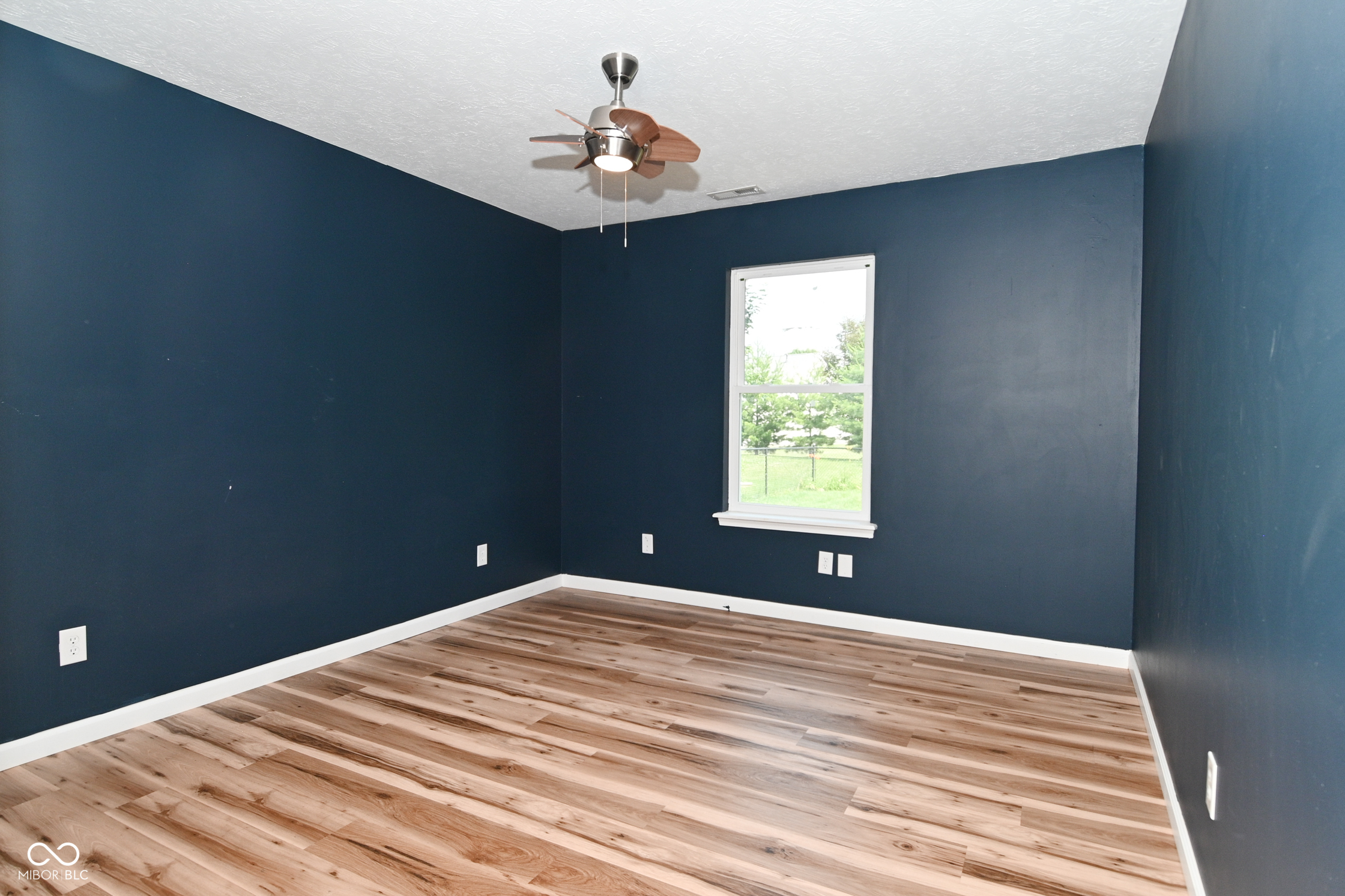 347 Lake Ridge Lane Greenwood, IN 46142 - Photo 18 of 39