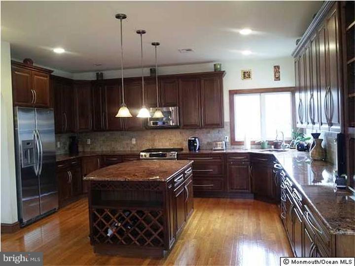 440 Glenn Road Jackson, NJ 08527 - Photo 3 of 15 Gallery Image 3