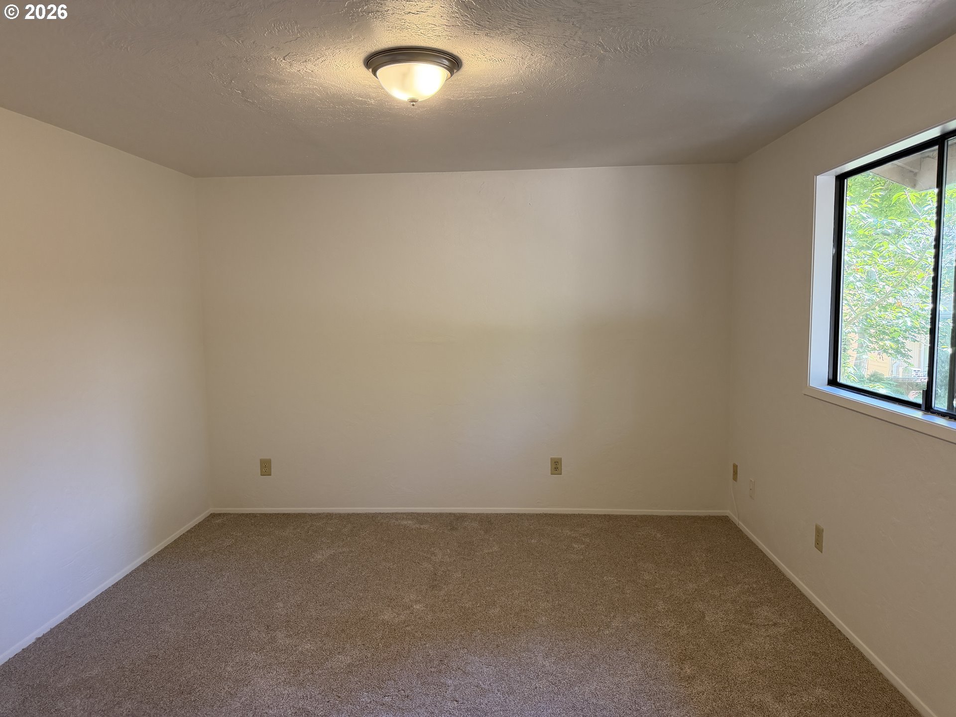1434 Fetters Loop Eugene, OR 97402 - Photo 16 of 32 Bedroom