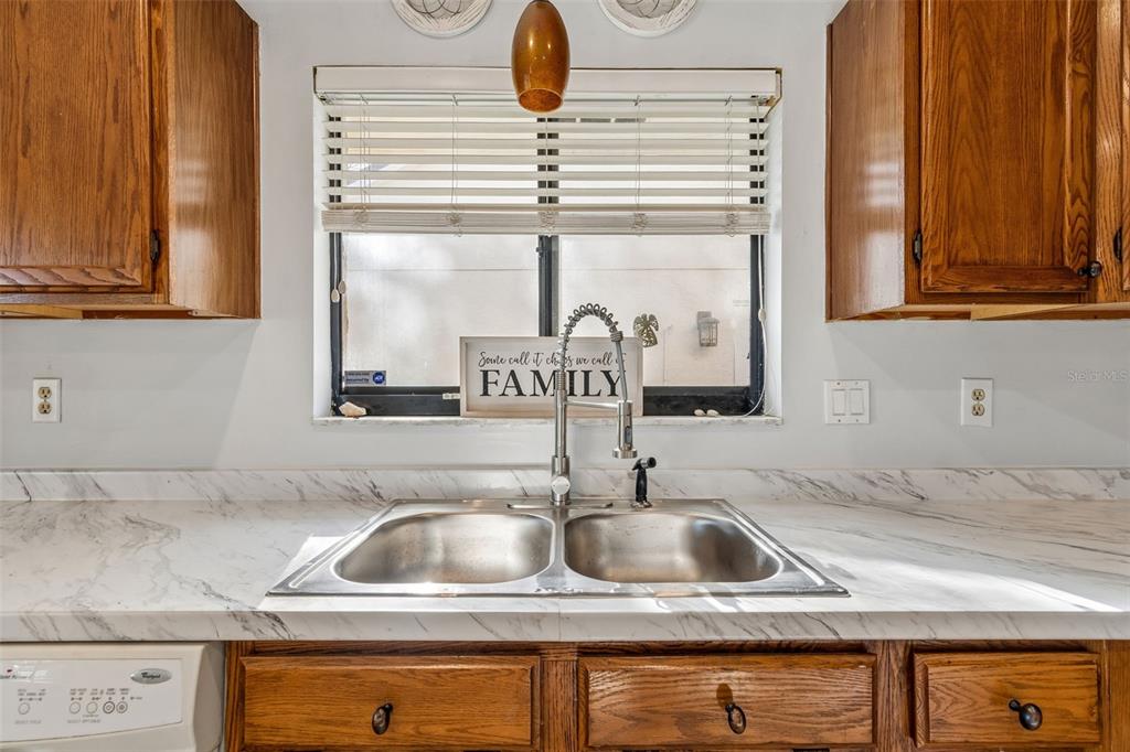 9613 Cypress Brook Road Tampa, FL 33647 - Photo 17 of 89