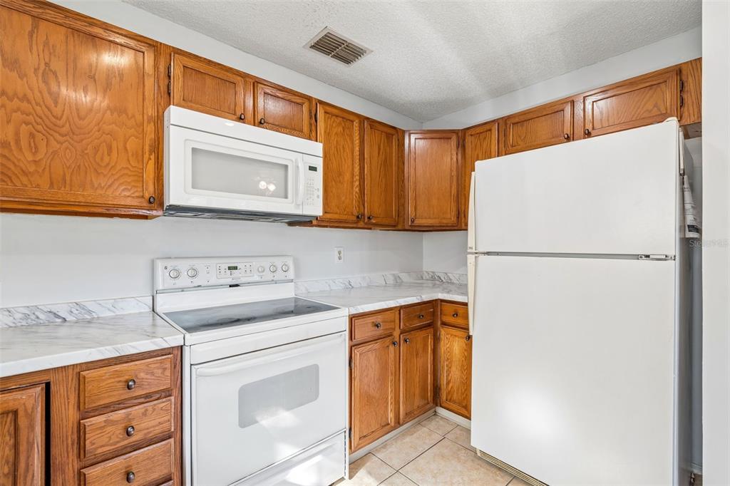 9613 Cypress Brook Road Tampa, FL 33647 - Photo 19 of 89