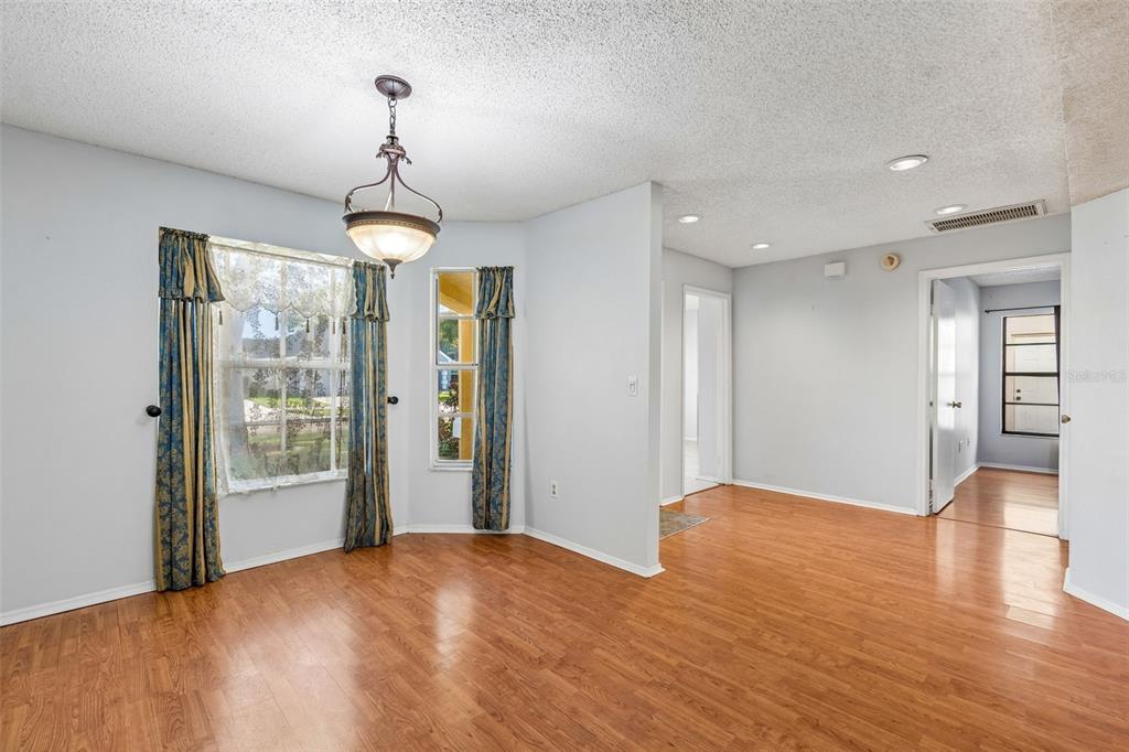 9613 Cypress Brook Road Tampa, FL 33647 - Photo 29 of 89