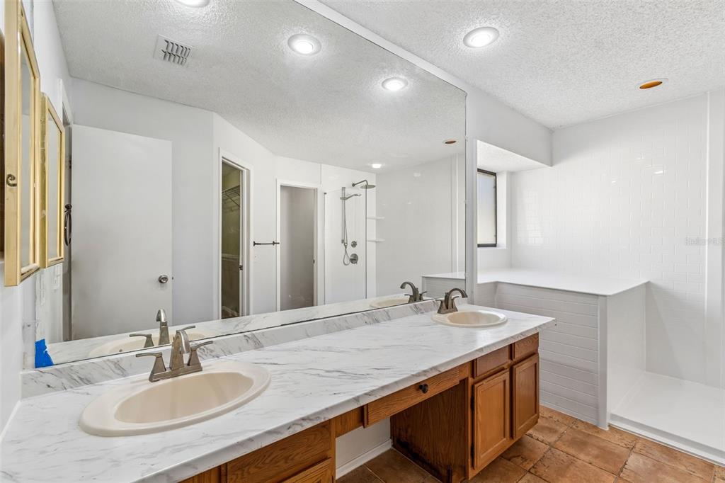 9613 Cypress Brook Road Tampa, FL 33647 - Photo 41 of 89