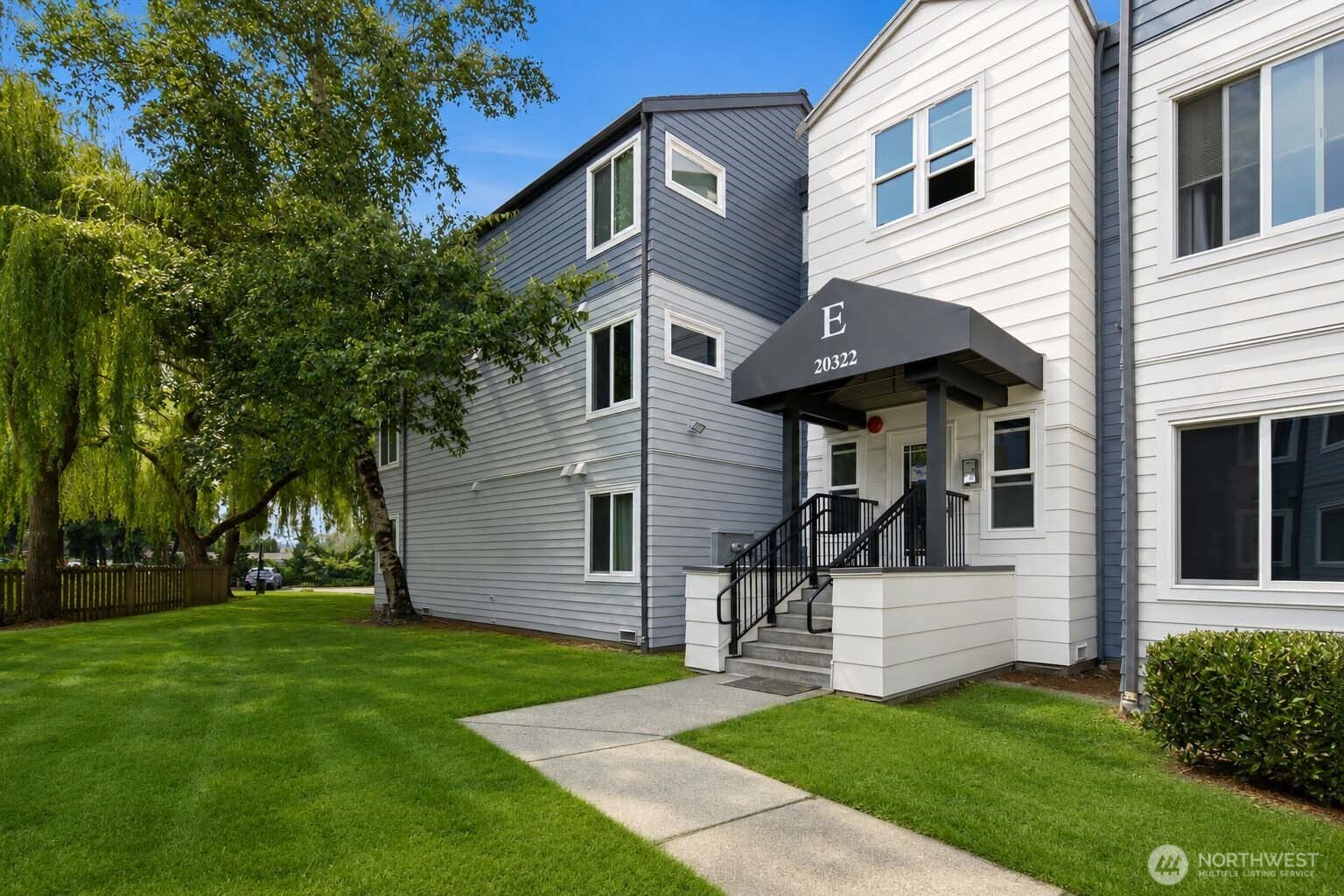 20322 Bothell Everett Highway, Unit E301 Bothell, WA 98012 - Photo 2 of 36 Gallery Image 2
