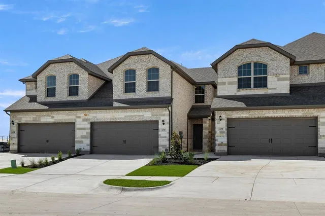 $376,814 | 672 Sandiford Court, Mansfield, TX 76063