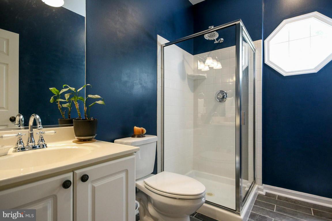 13 Riva Ridge Drive Stafford, VA 22556 - Photo 14 of 30 Main level full bathroom with tile flooring