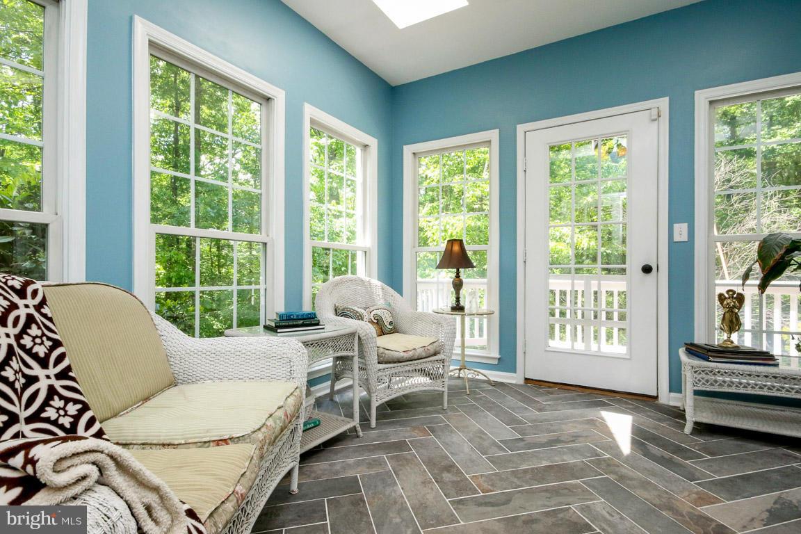 13 Riva Ridge Drive Stafford, VA 22556 - Photo 6 of 30 Sunroom with balcony overlooking pool