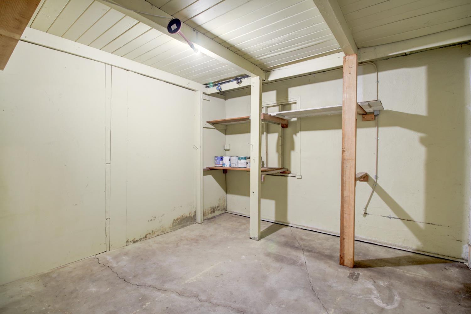 2500 Ethan Way Sacramento, CA 95821 - Photo 30 of 47 Enclosed patio room