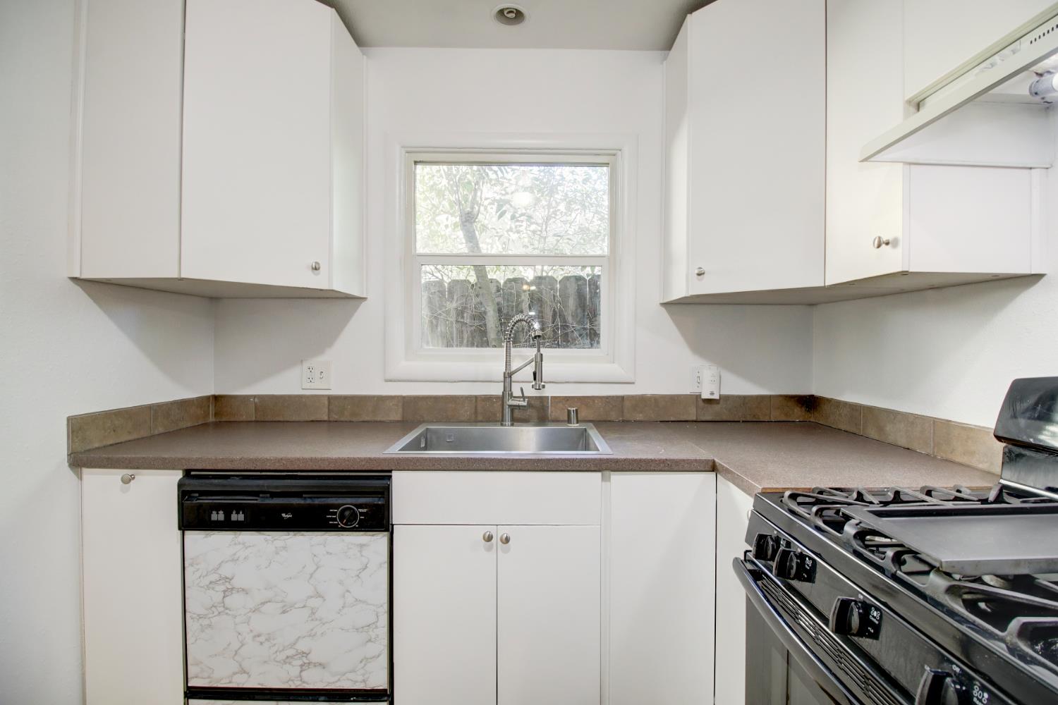 2500 Ethan Way Sacramento, CA 95821 - Photo 5 of 47