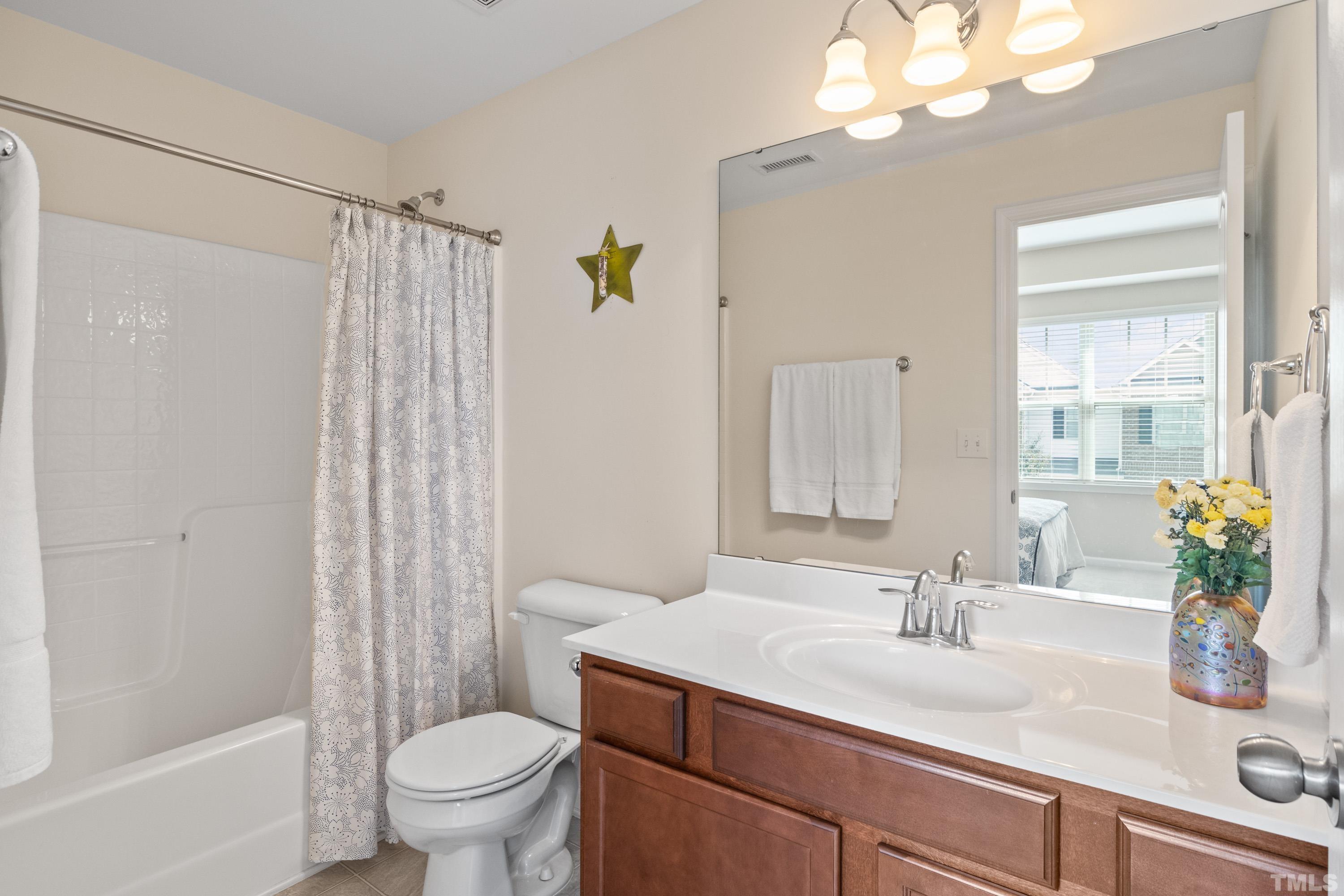 8328 Niayah Way Raleigh, NC 27612 - Photo 25 of 32 Gallery Image 25